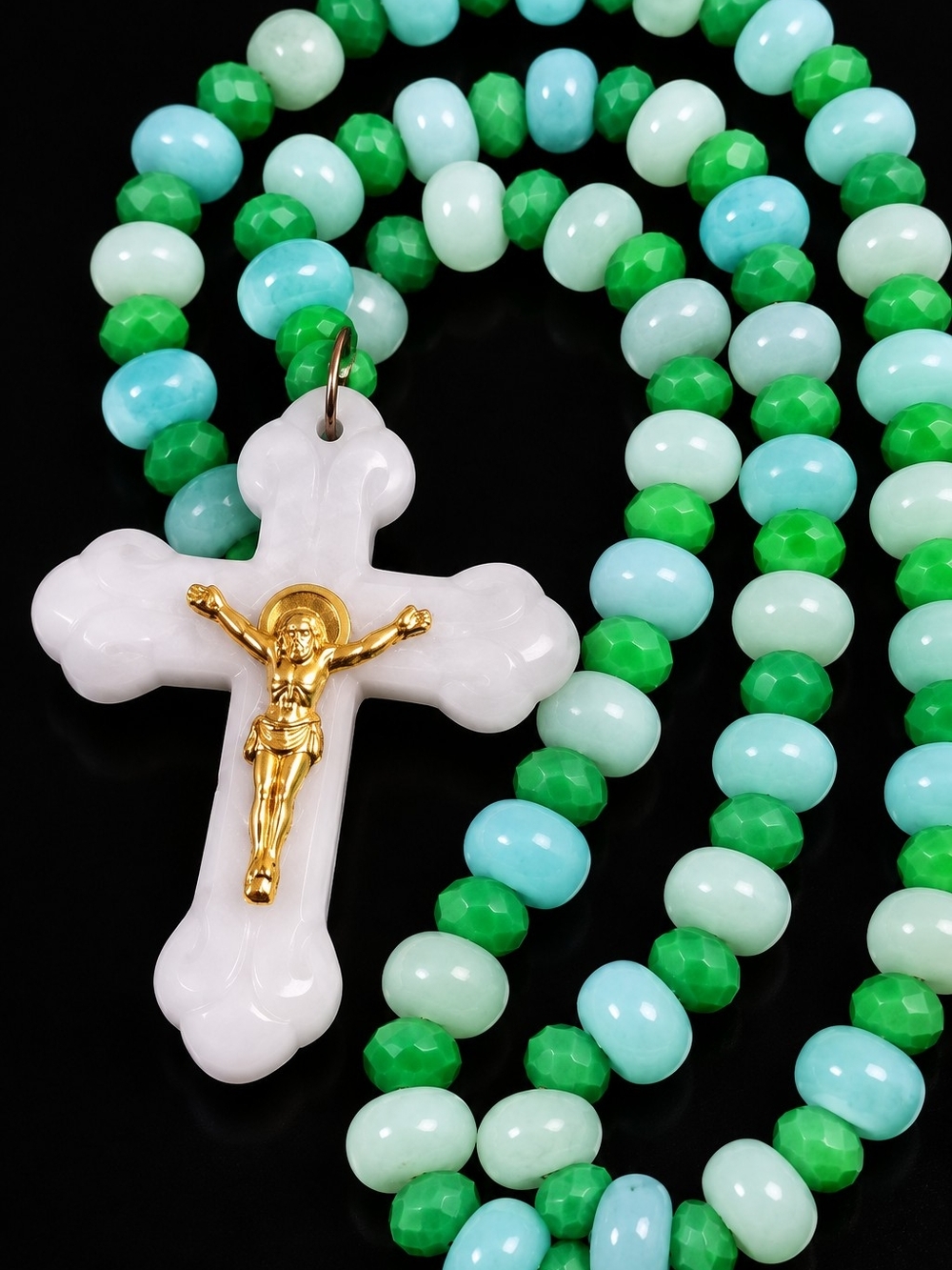 Vintage 1980s Mixed Natural Stone Beaded Crucifix Necklace